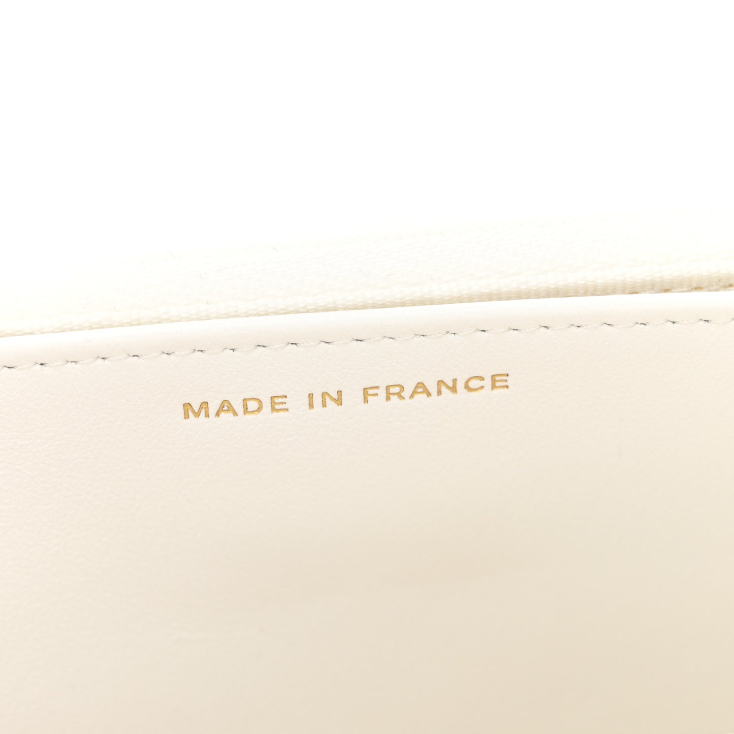 Caviar Quilted Wallet On Chain WOC White