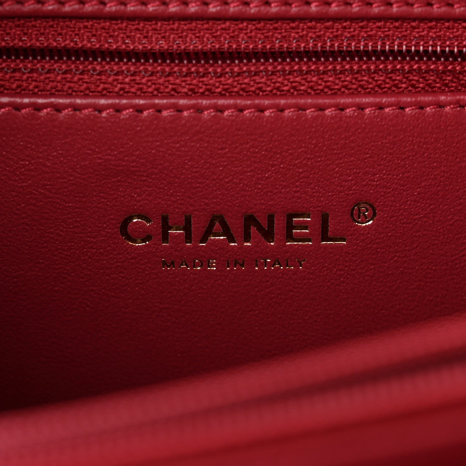 Chanel Caviar Quilted Medium CC Filigree Vanity Case Red 6 of 11