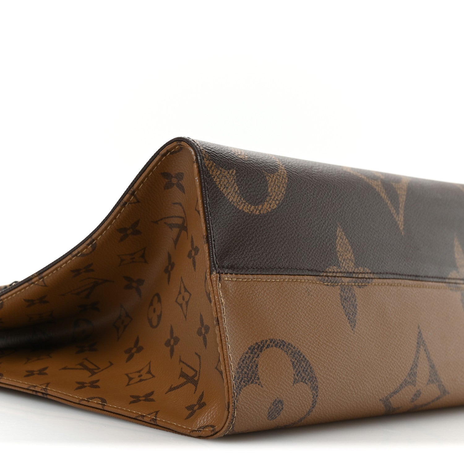 Louis Vuitton Reverse Monogram Giant Onthego MM 9 of 11