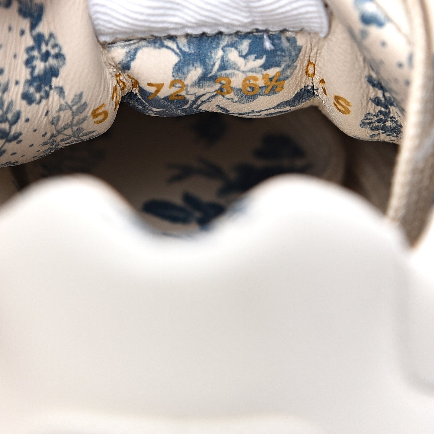 Gucci Calfskin Glitter Web Print Womens Rhyton Sneakers 36.5 Mystic White 8 of 9