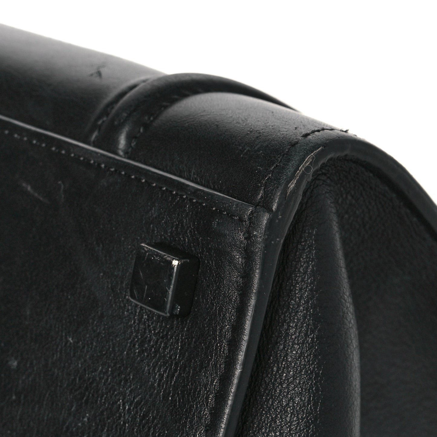 Smooth Calfskin Medium Phantom Luggage Black