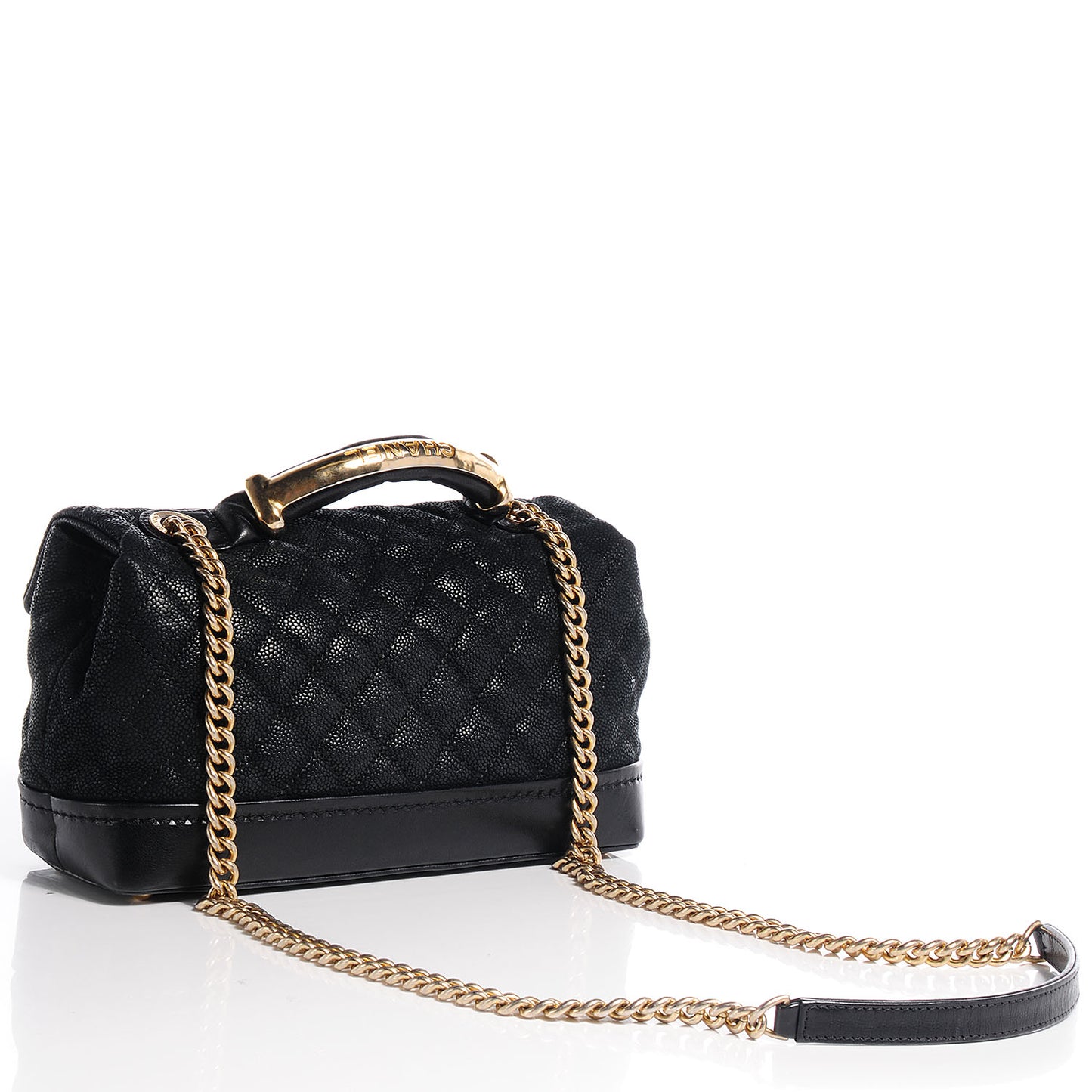 Iridescent Grained Calfskin Medium Globe Trotter Flap Black