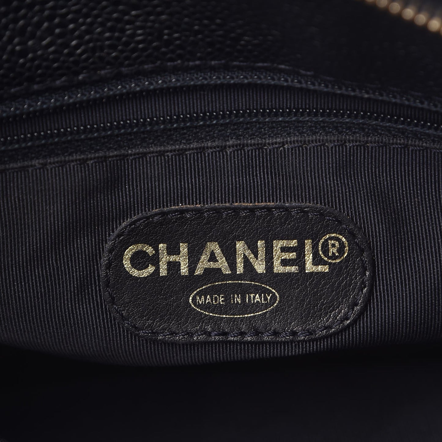 Caviar Shoulder Bag Navy