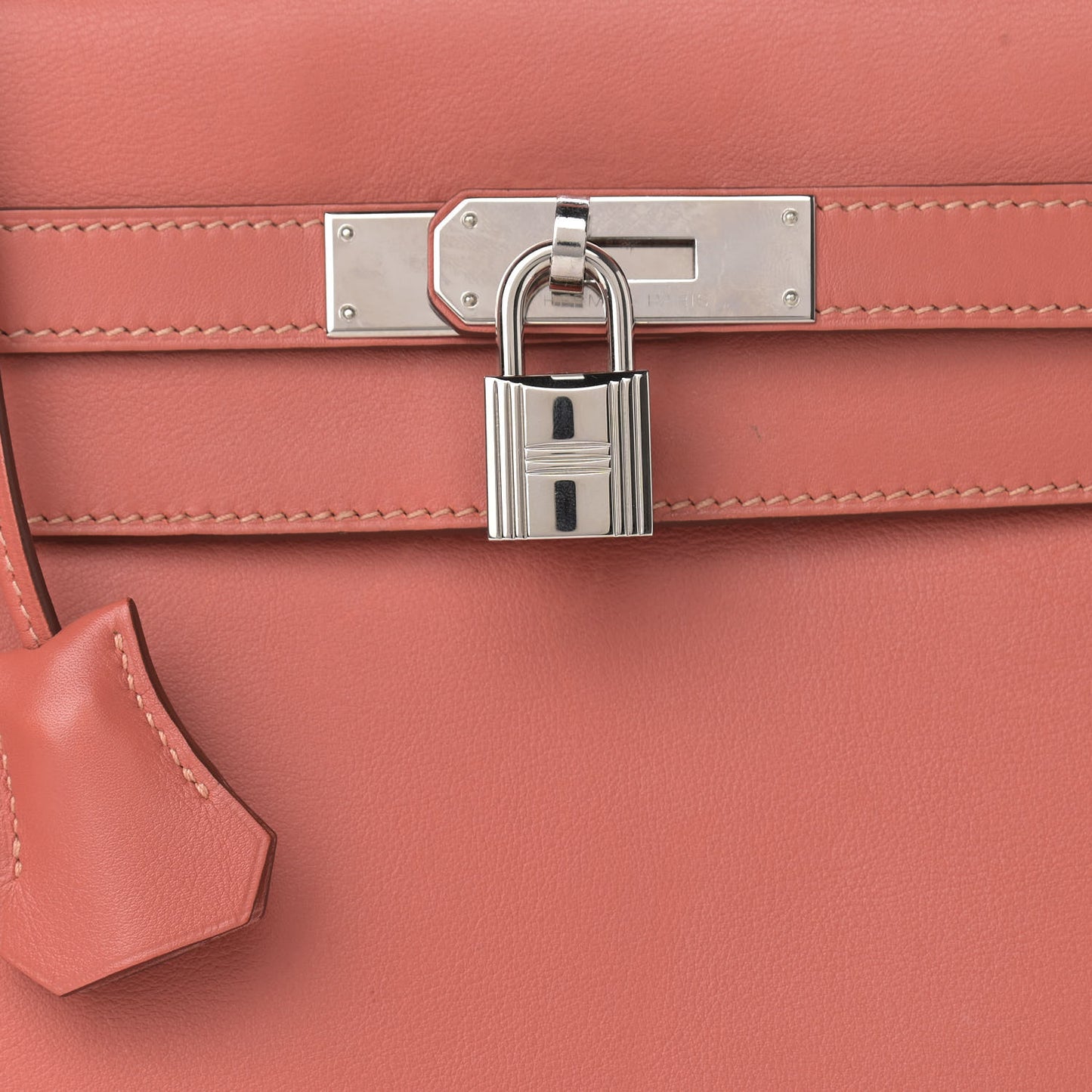 Swift Kelly Retourne 32 Rosy