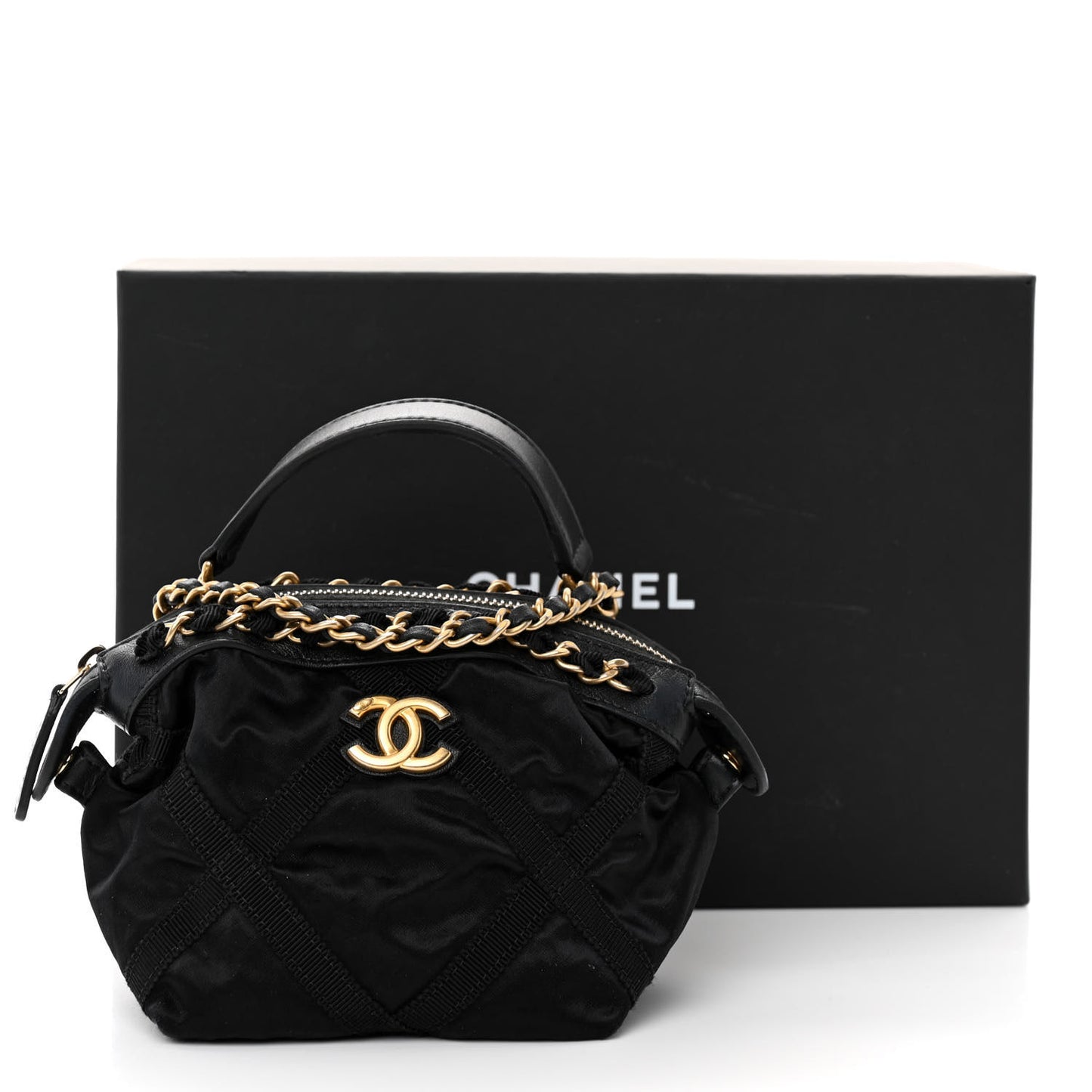 Nylon Grosgrain Quilted Lifestyle Clutch with Chain Black