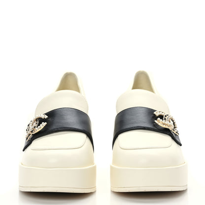 Chanel Lambskin Pearl Crystal Quilted CC Loafers 40 White Black 2 of 8
