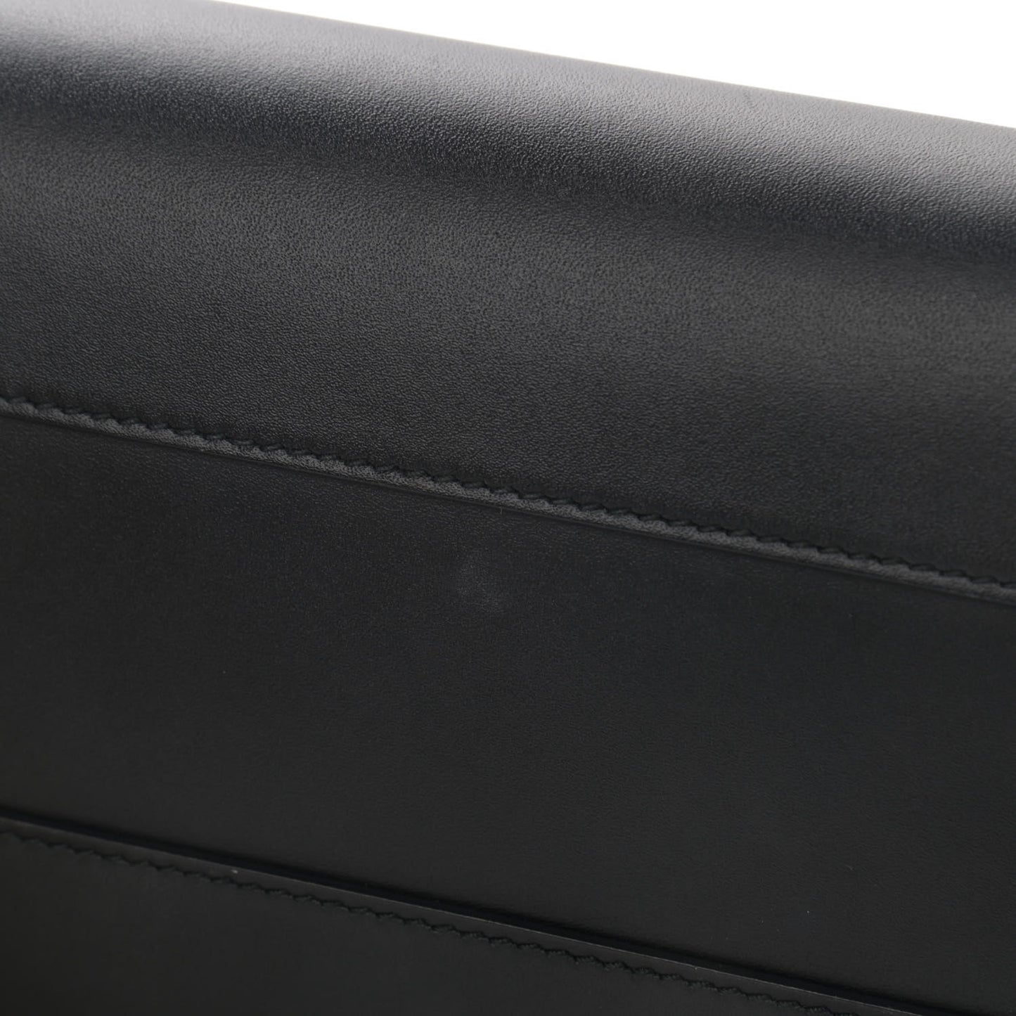 Calfskin Queen Margaret Chain Wallet Black