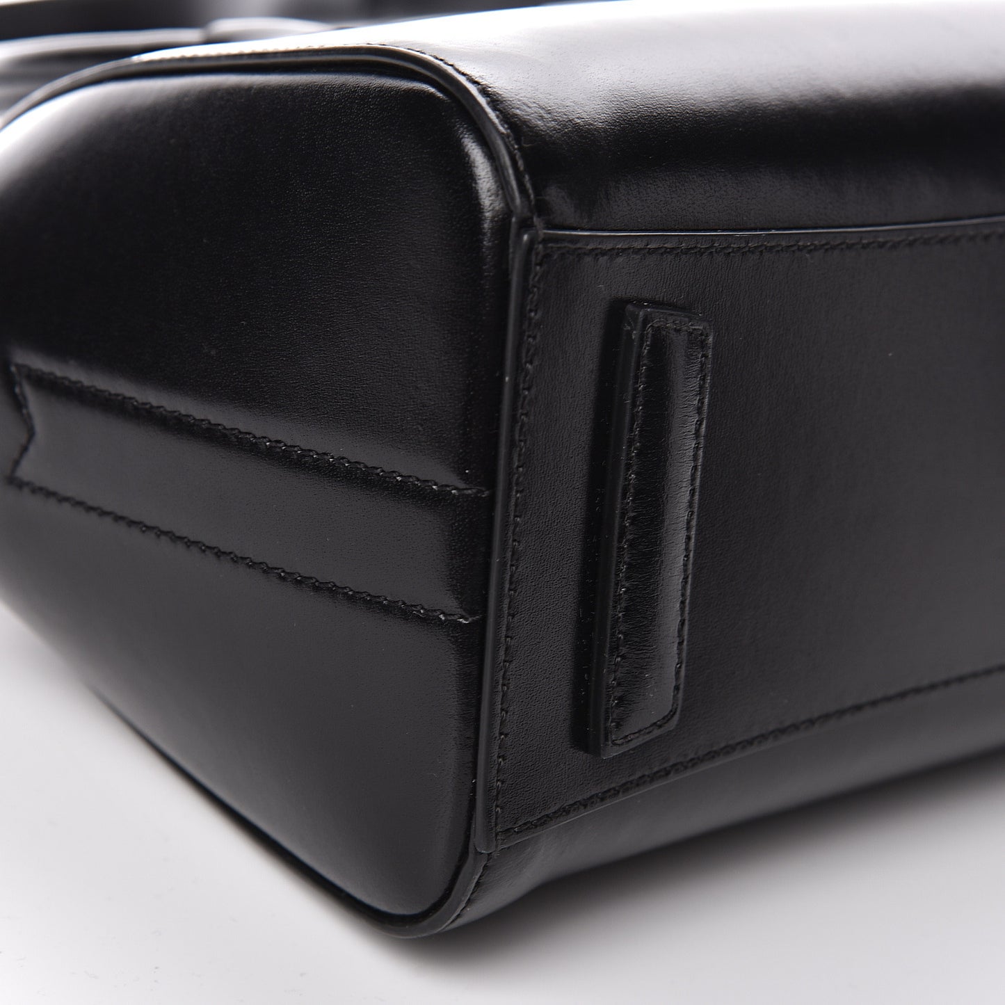 Shiny Lord Calfskin Mini Antigona Black