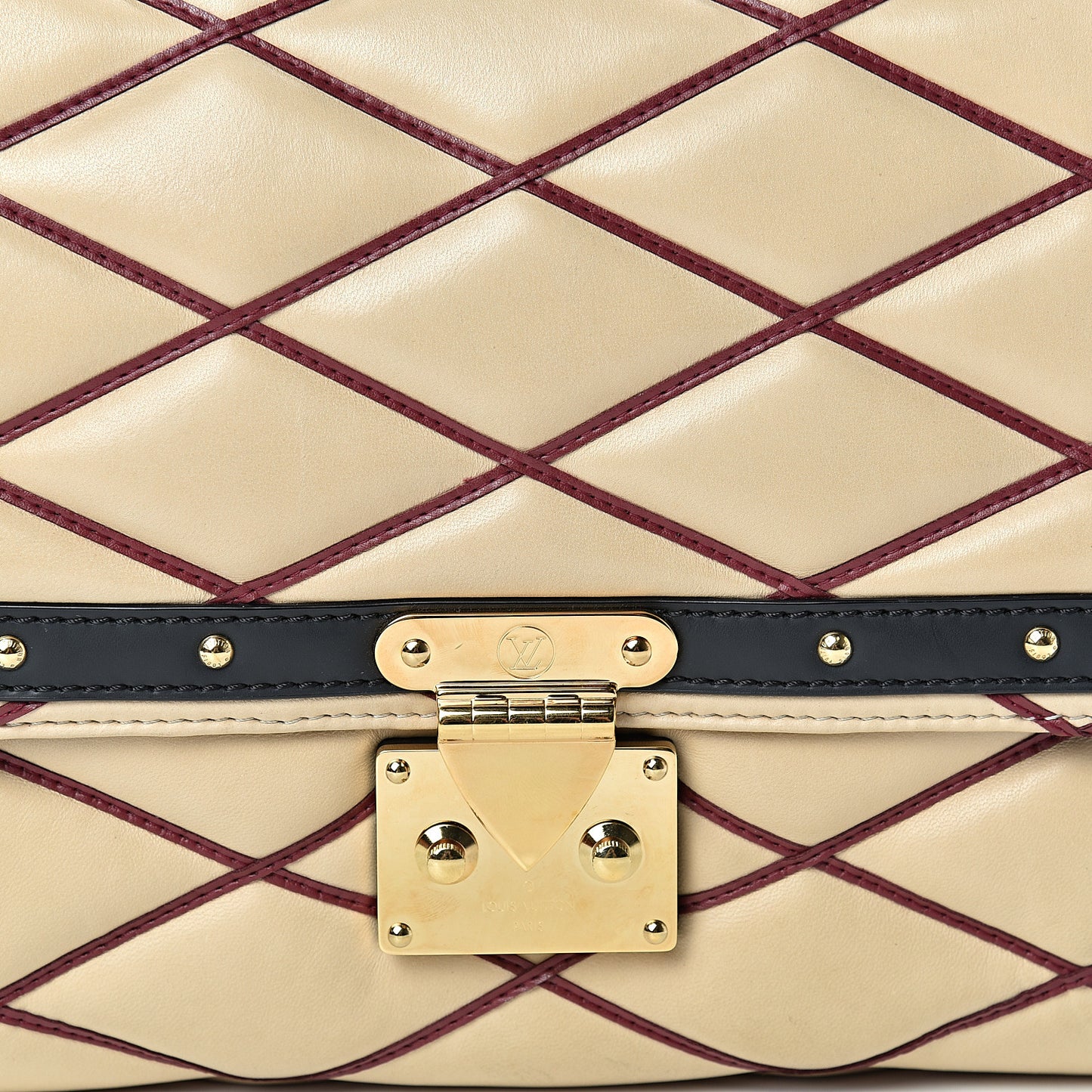 Lambskin Malletage Pochette Flap Natural