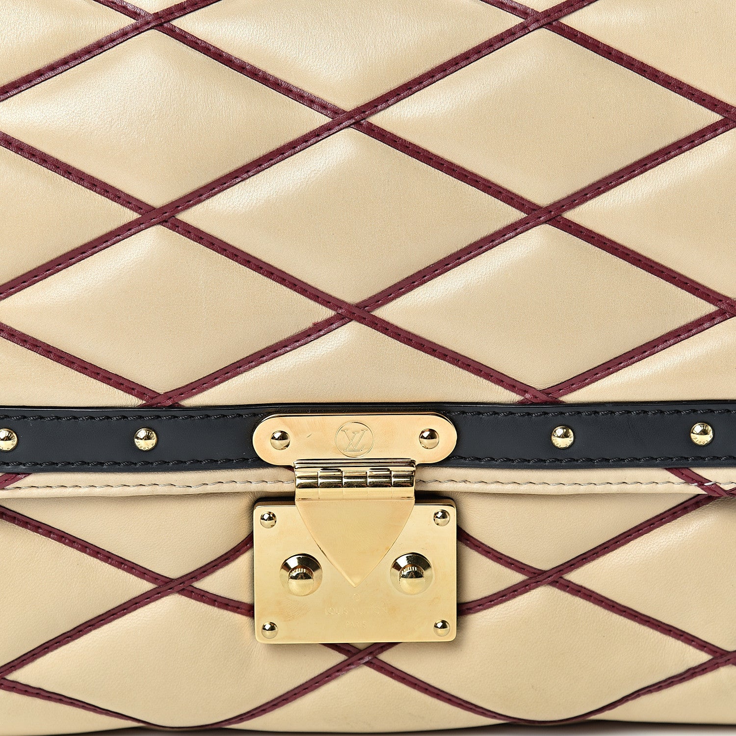 Louis Vuitton Lambskin Malletage Pochette Flap Natural 7 of 16