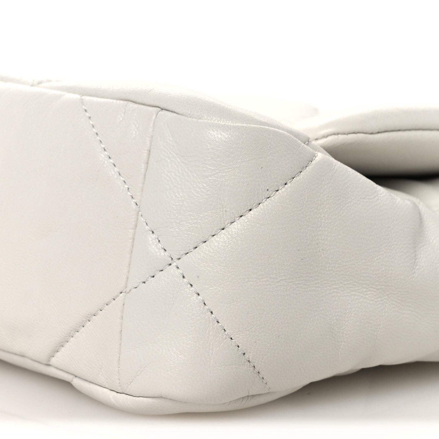 Chanel Goatskin Quilted Medium Chanel 19 Flap White 10 of 12