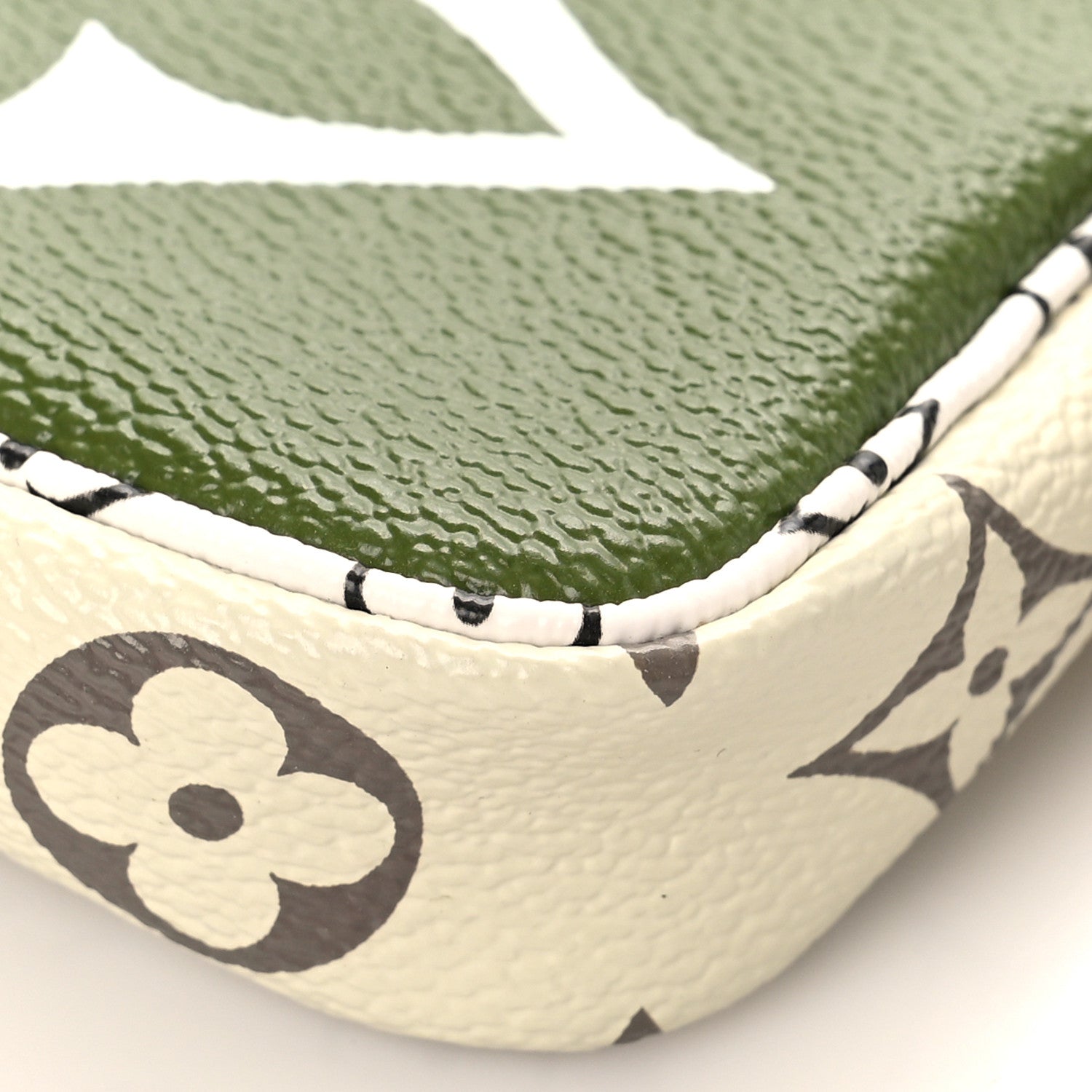 Louis Vuitton Monogram Giant Micro Pochette Accessories Kaki White 8 of 8