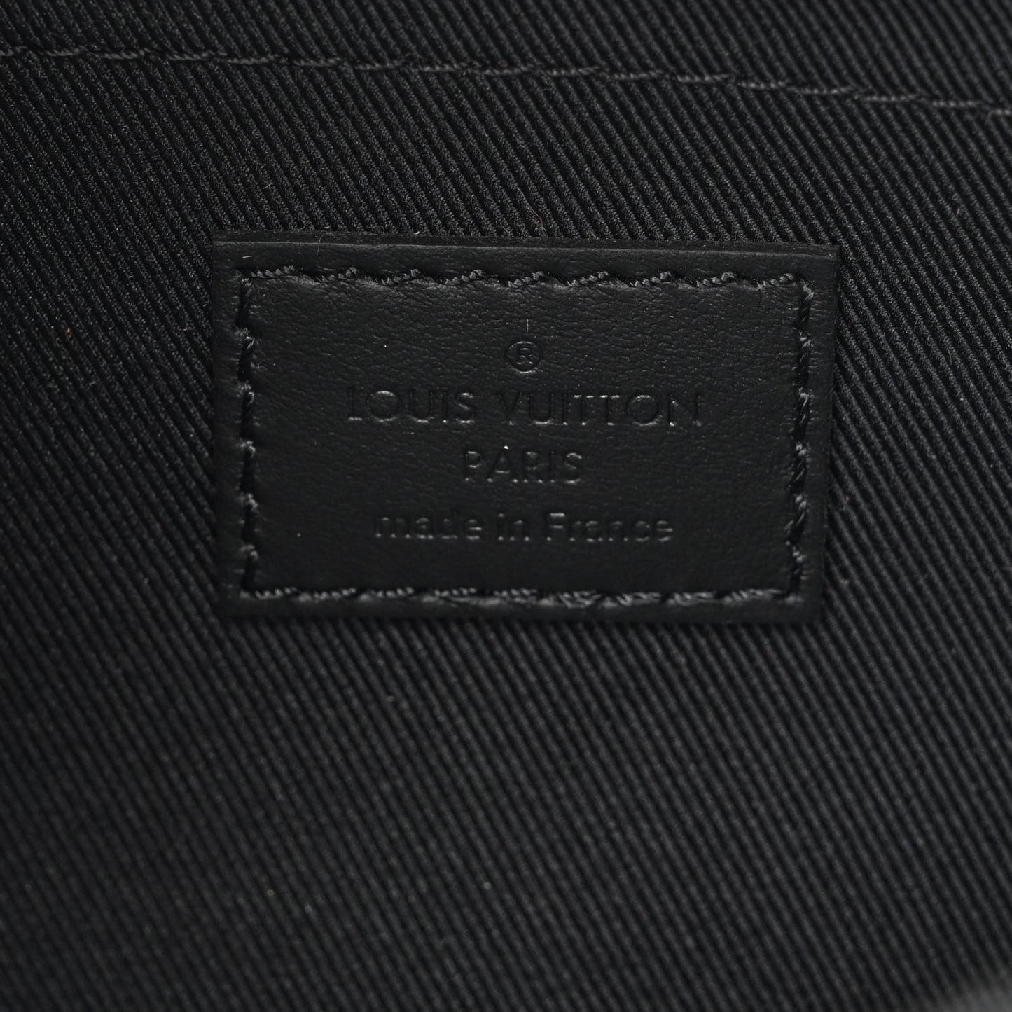 Taurillon Monogram S Lock Messenger Black
