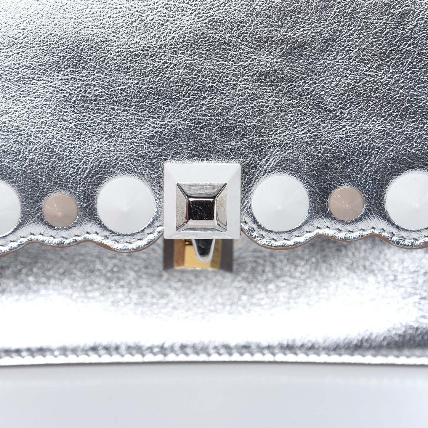 Vitello Catalan Mirror Scalloped Multi Studded Small Kan I Shoulder Bag Argento