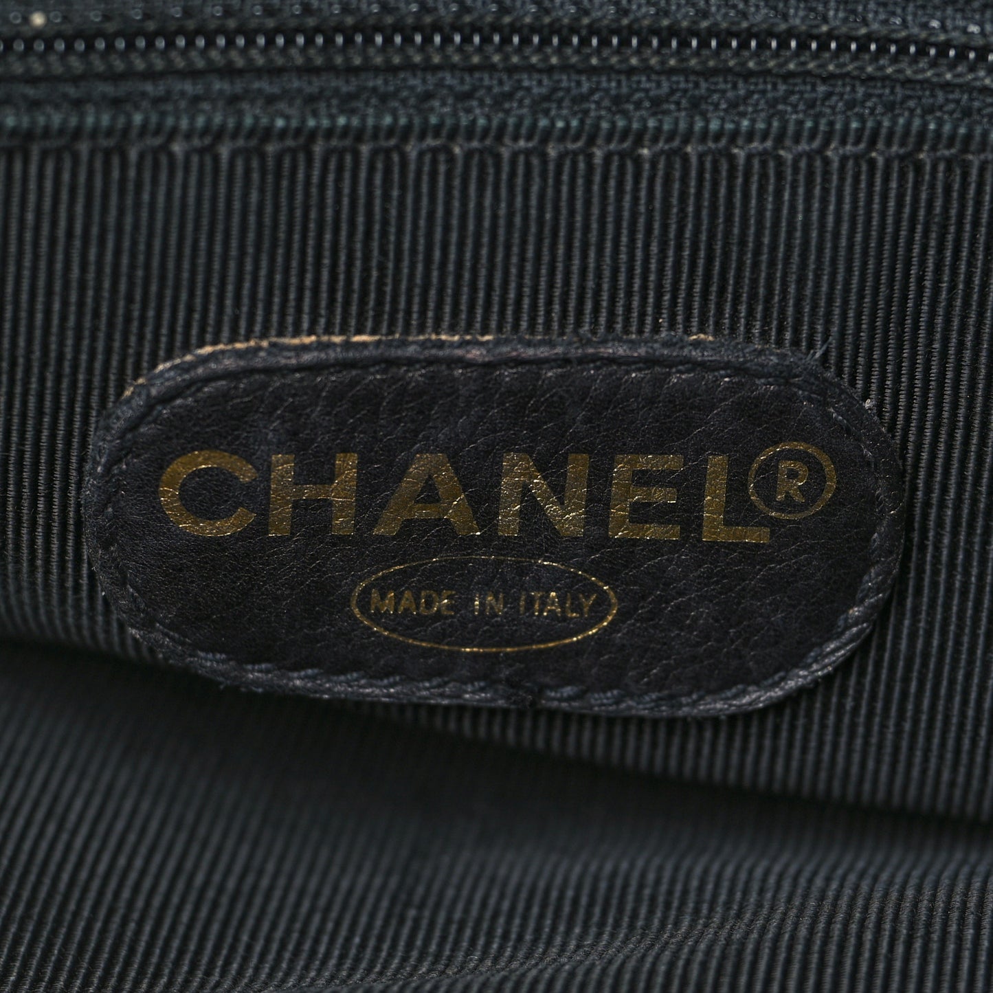 Caviar Shoulder Bag Black