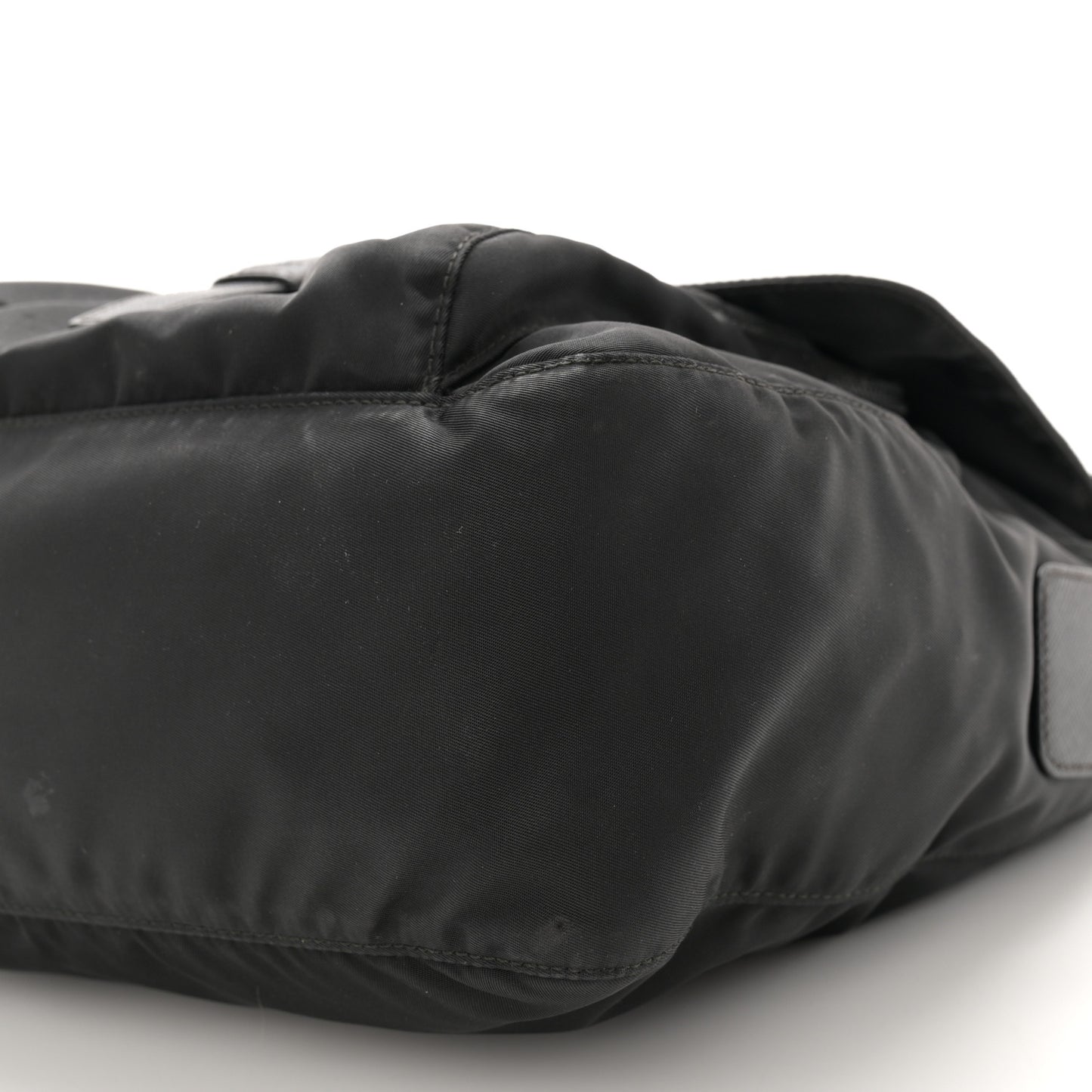 Re-Nylon Vela Saffiano Pocket Single Buckle Messenger Shoulder Bag Black