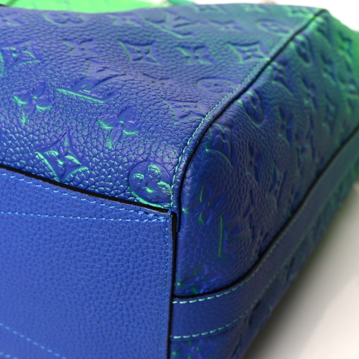 Louis Vuitton Taurillon Illusion Keepall Tote Bleu Vert 11 of 11