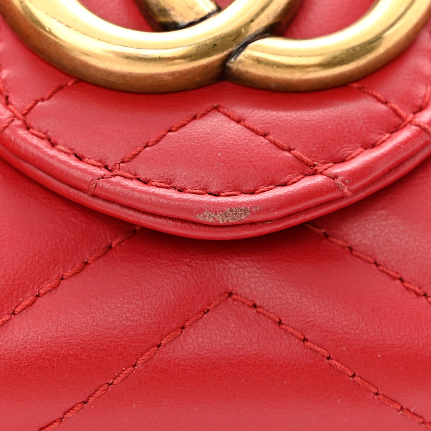 Calfskin Matelasse GG Marmont Chain Wallet Hibiscus Red