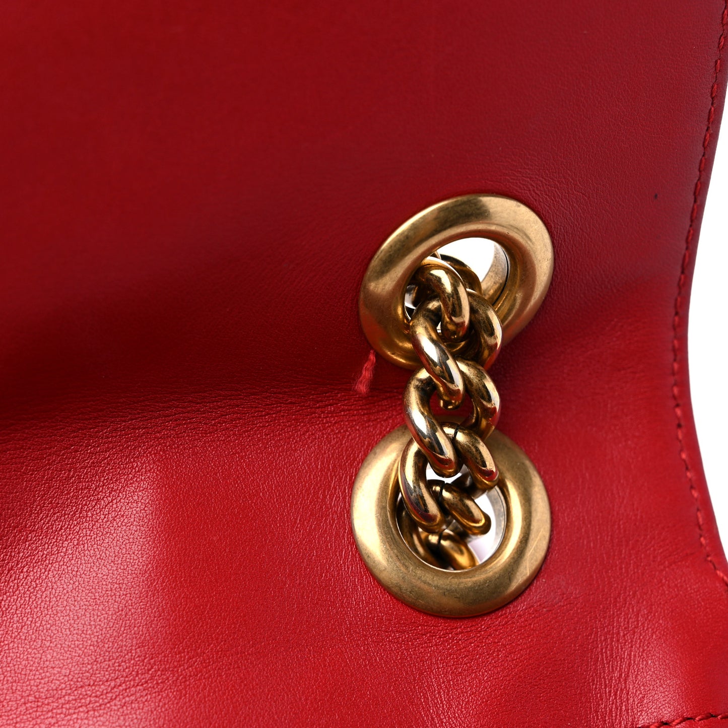 Calfskin Matelasse Small GG Marmont Shoulder Bag Hibiscus Red