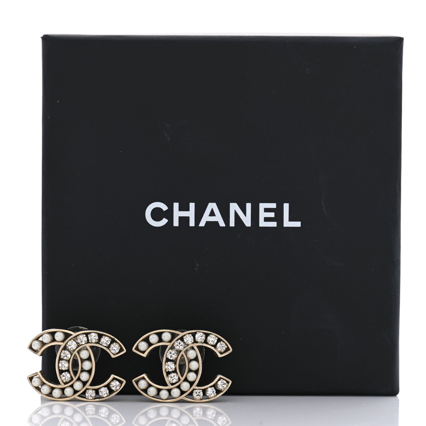 Crystal Pearl CC Earrings Gold