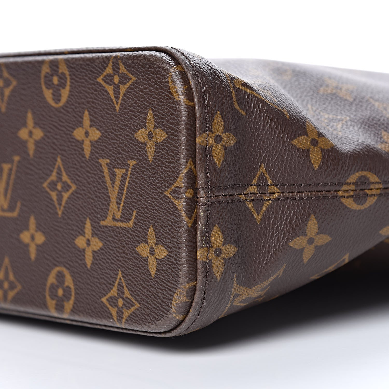 Louis Vuitton Monogram Luco 8 of 10