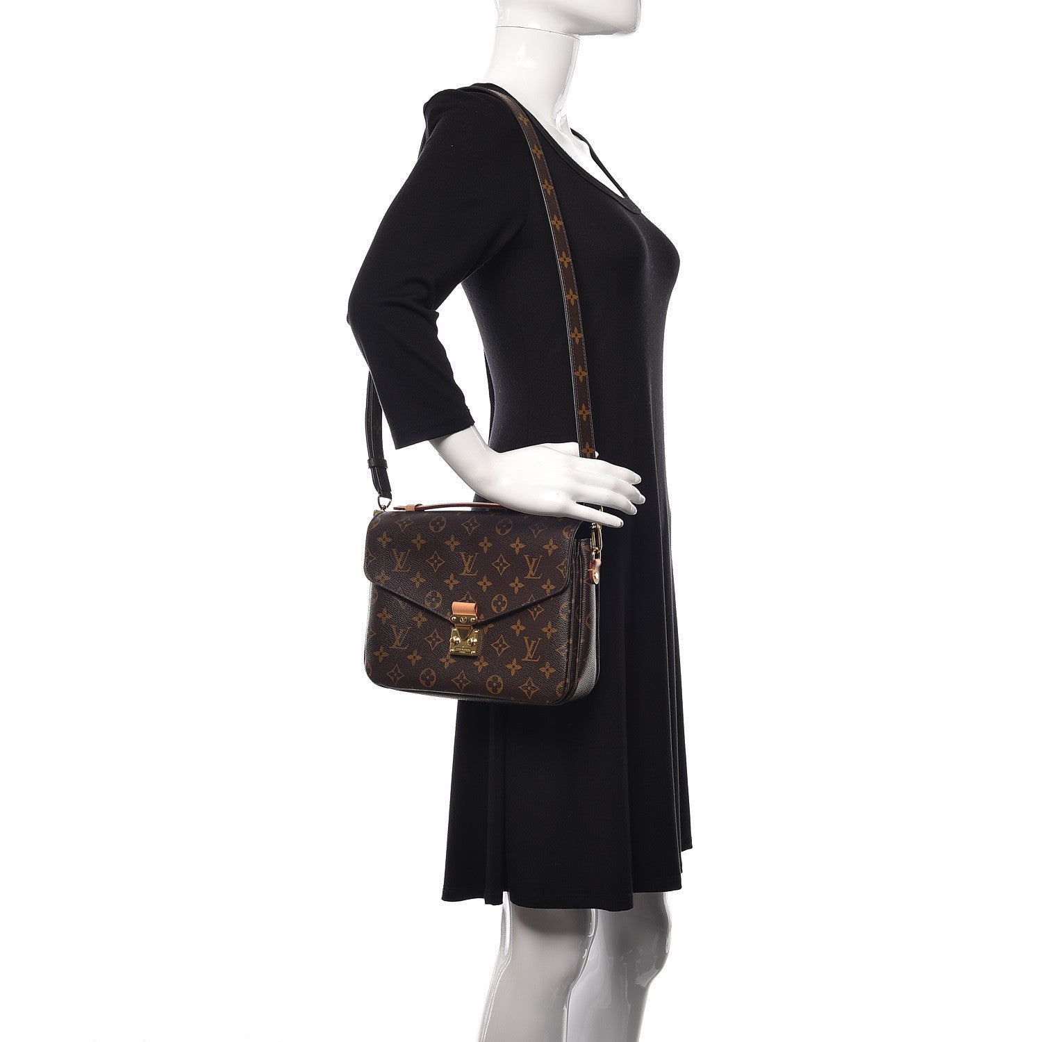Louis Vuitton Monogram Pochette Metis 2 of 12