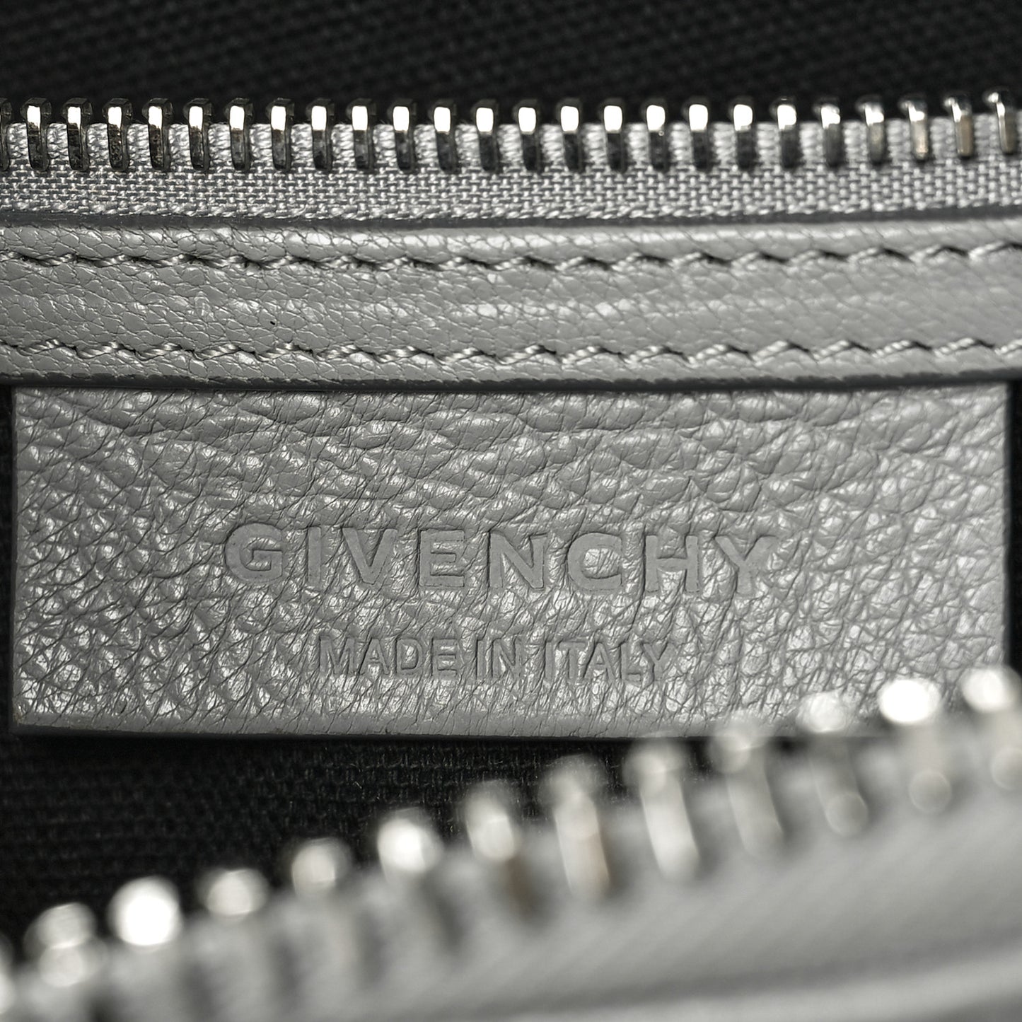 Sugar Goatskin Mini Antigona Pearl Grey