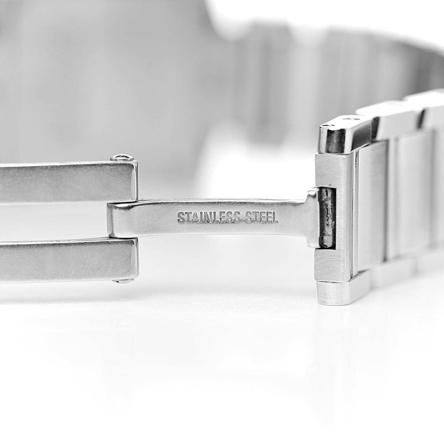 Stainless Steel 20mm Tank Francaise Quartz Watch