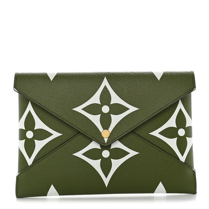 Louis Vuitton Monogram Giant Kirigami Pochette Set 3 of 11