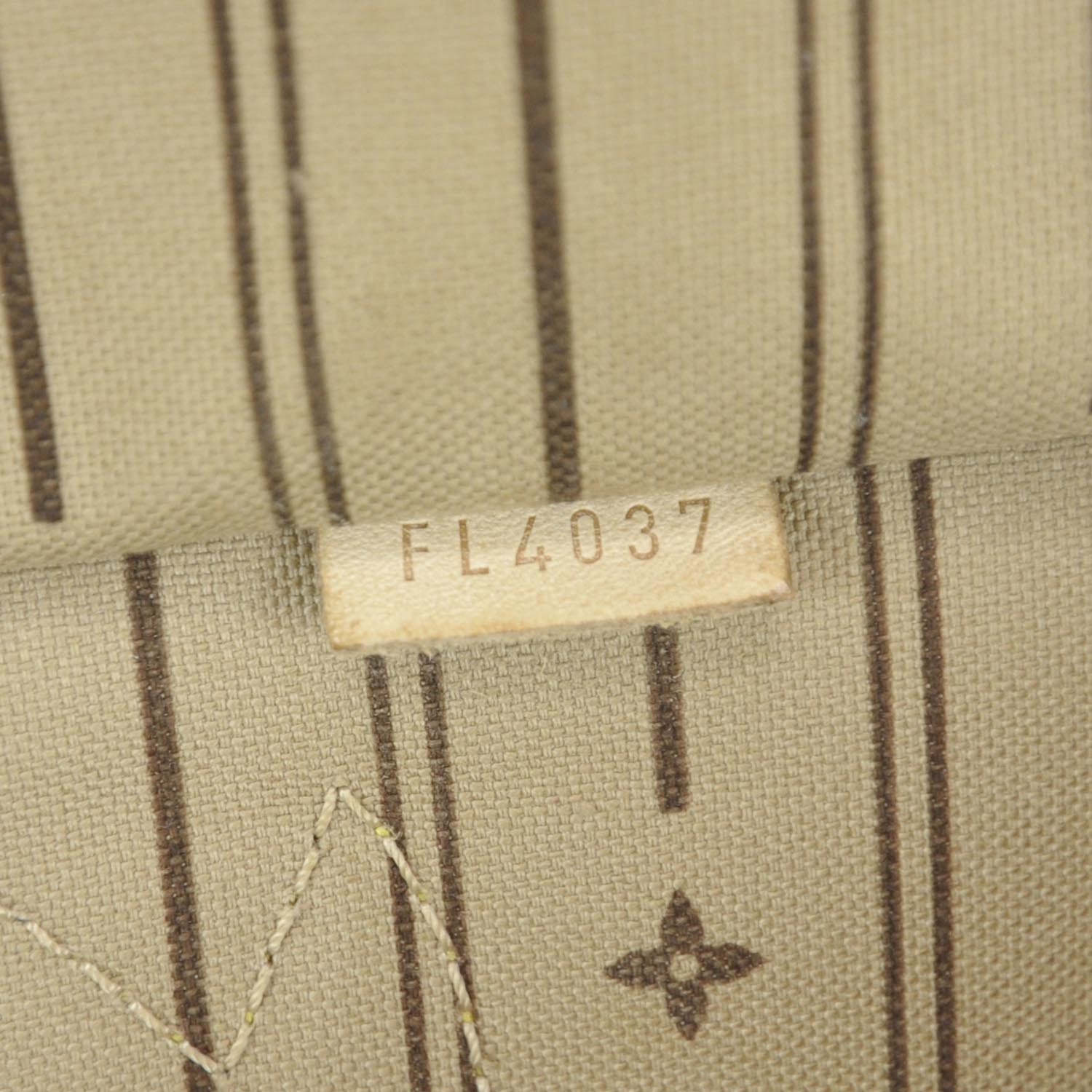 Louis Vuitton Monogram Neverfull GM Shoulder Bag 10 of 10