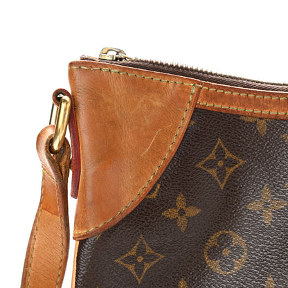 Louis Vuitton Monogram Odeon MM 14 of 31