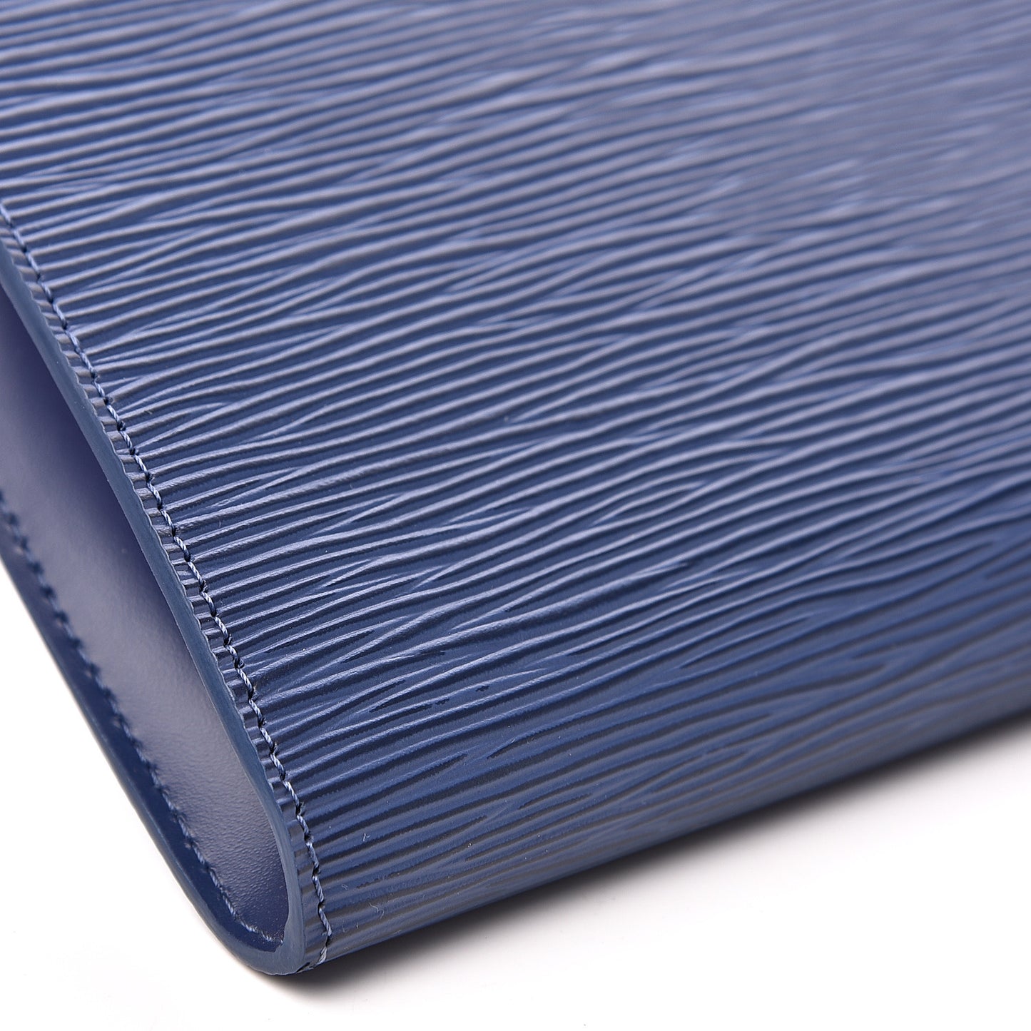Epi Pochette Accessories 24 Myrtille