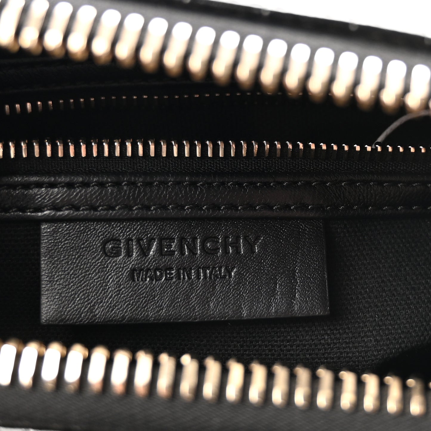 Calfskin Crocodile Embossed Small Antigona Black