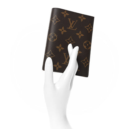 Louis Vuitton Monogram Passport Cover 2 of 8