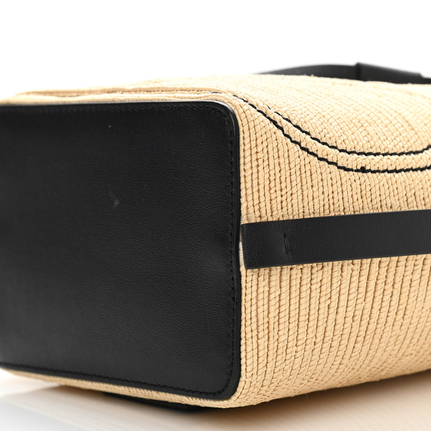 Raffia Vlogo Walk Bucket Bag Naturale Black