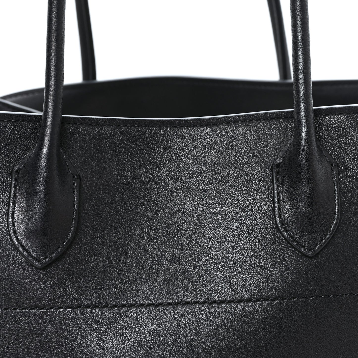 Polished Saddle Calfskin Soft Margaux 15 Black