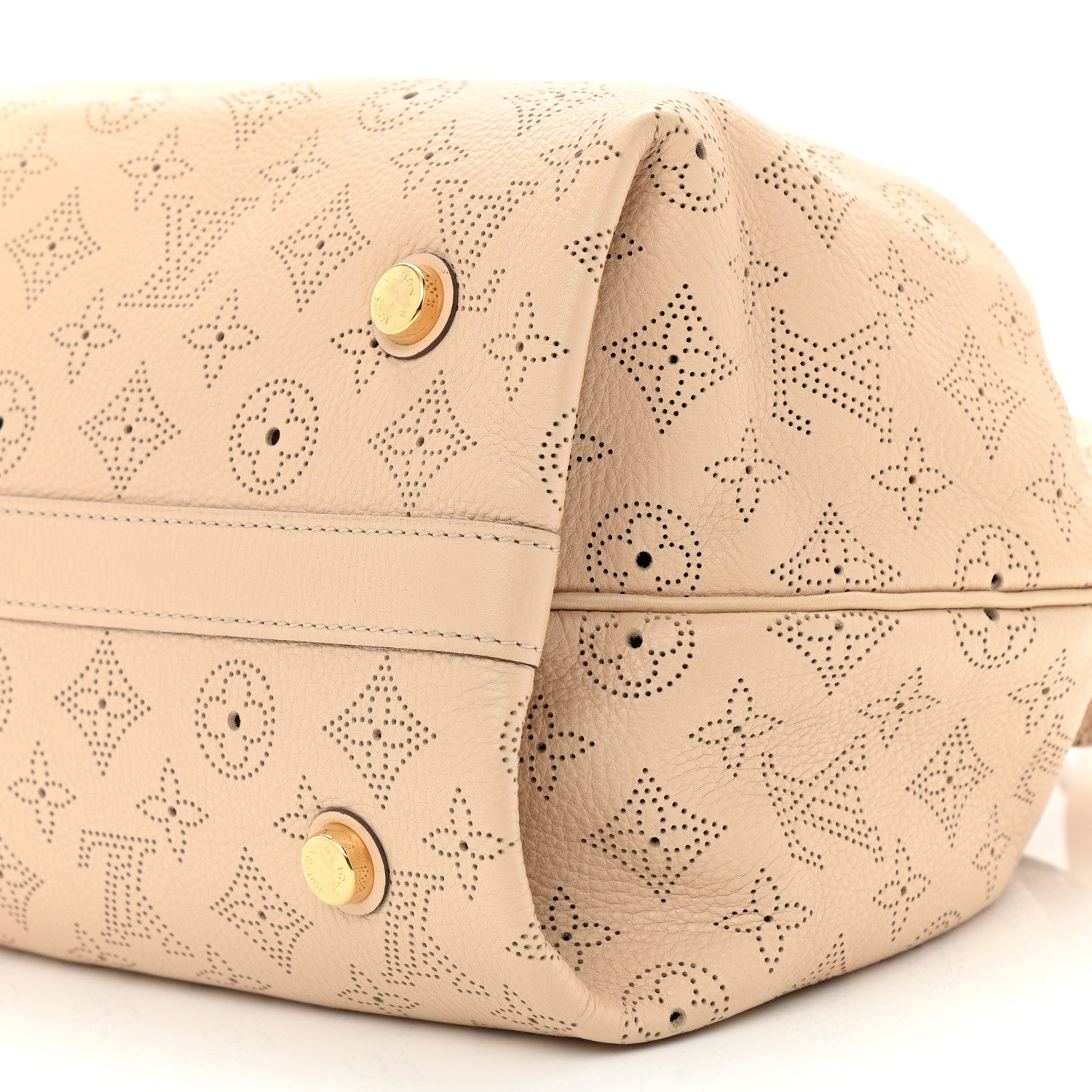 Louis Vuitton Mahina Cirrus MM Ivory 9 of 11