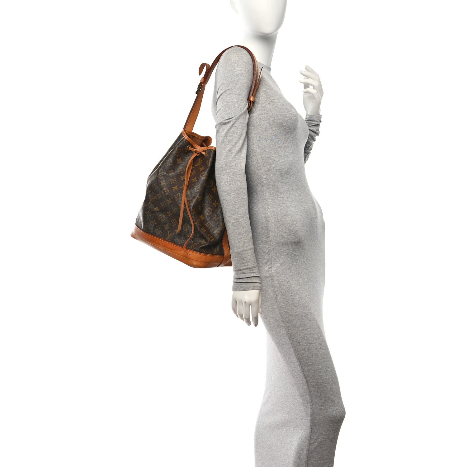 Louis Vuitton Monogram Noe 2 of 12