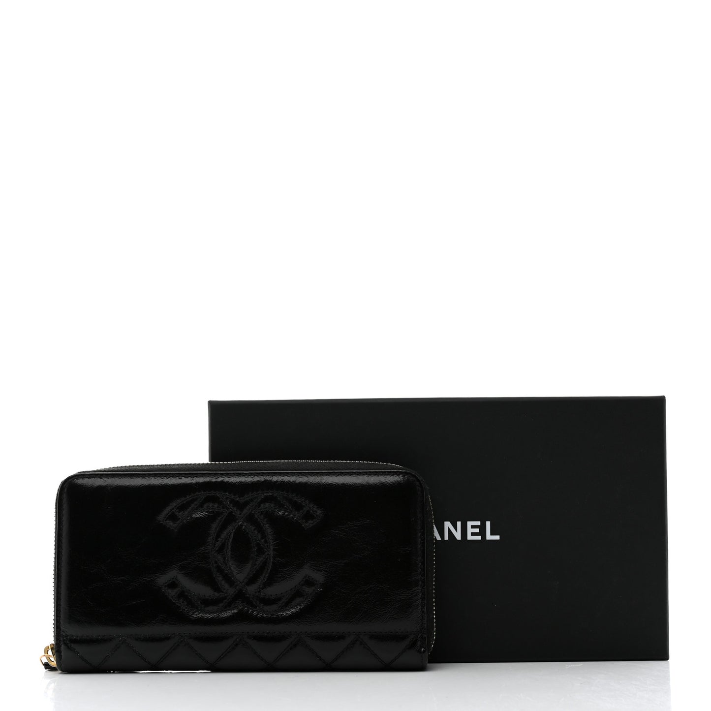 Shiny Aged Calfskin Quilted CC Wallet Black