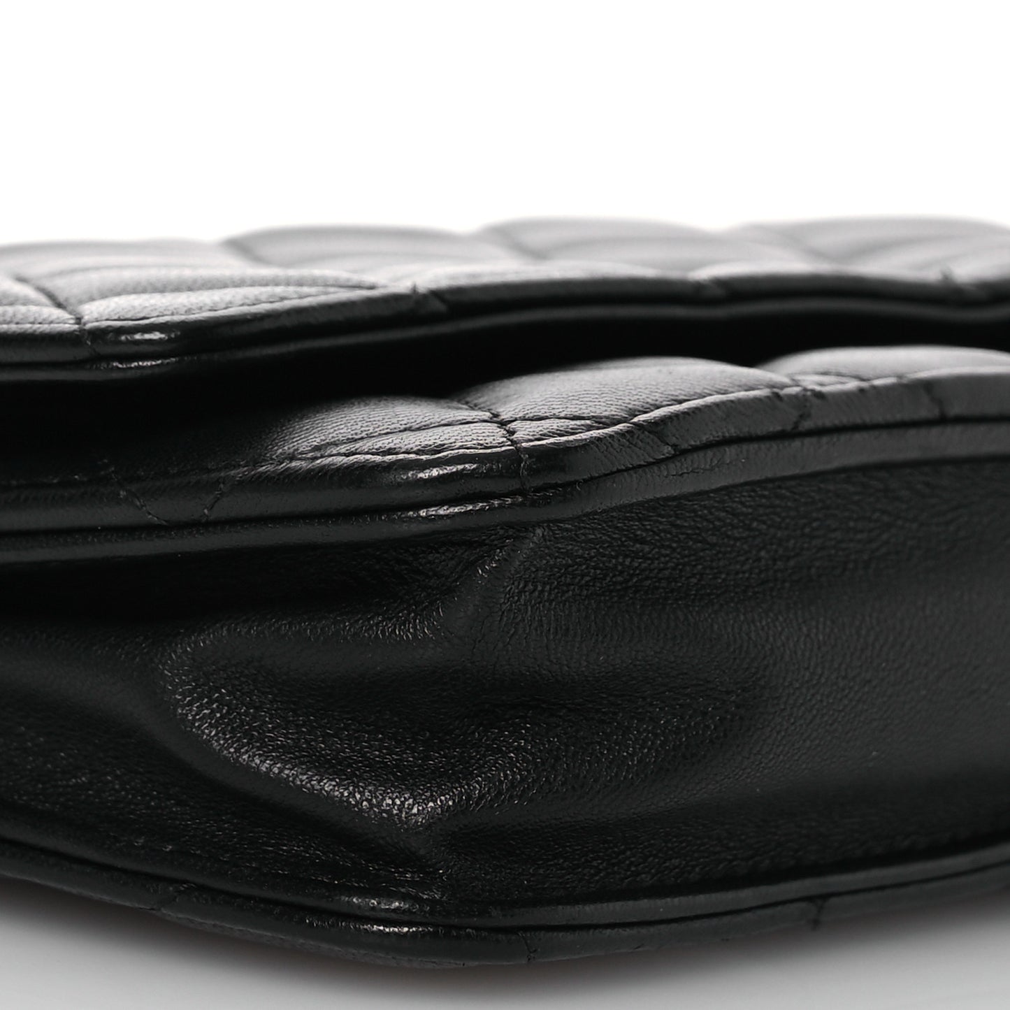 Lambskin Quilted Wallet On Chain WOC Black