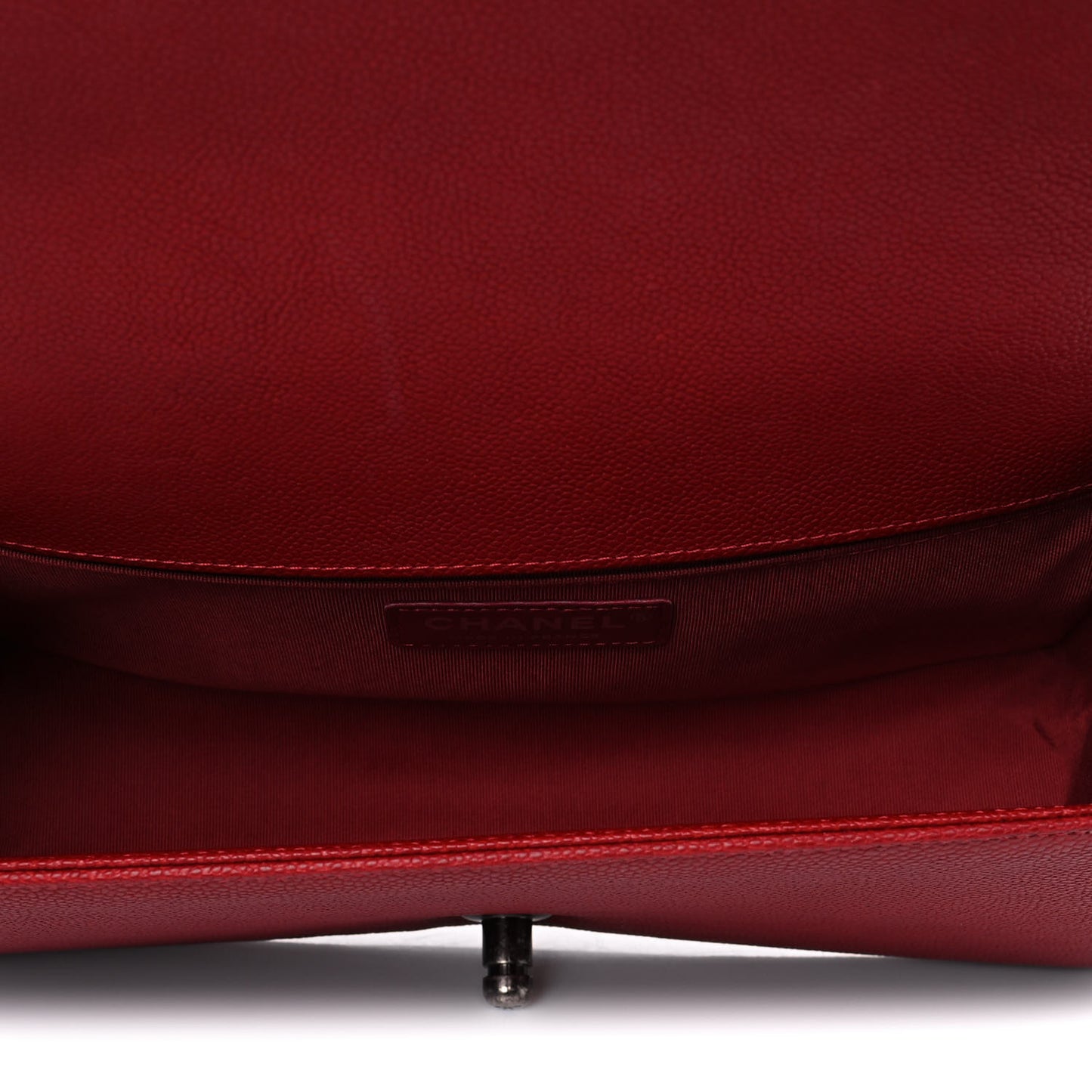 Caviar Quilted Medium Boy Flap Red