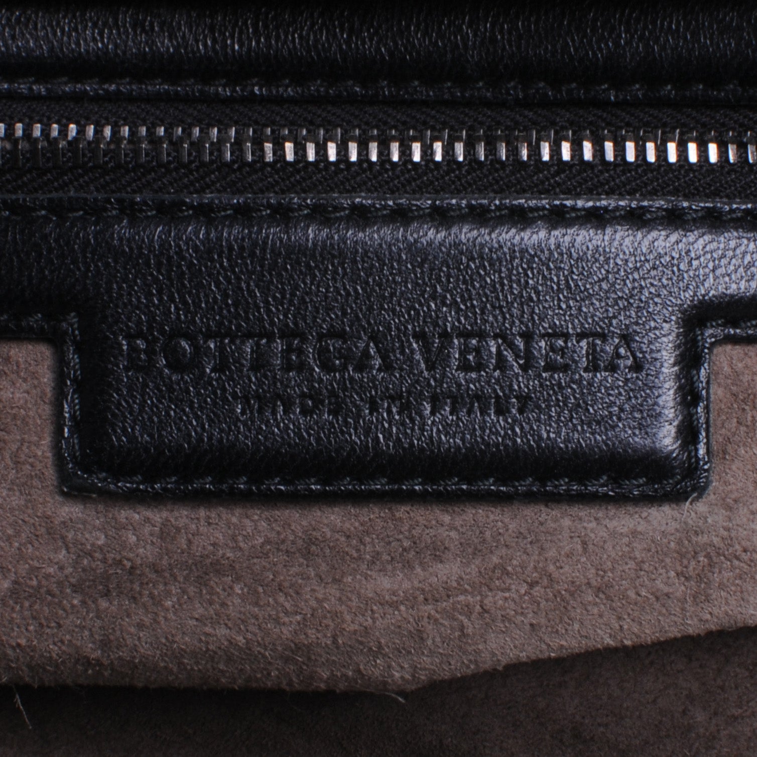 Bottega Veneta Nappa Intrecciato Large Veneta Nero Black 6 of 9