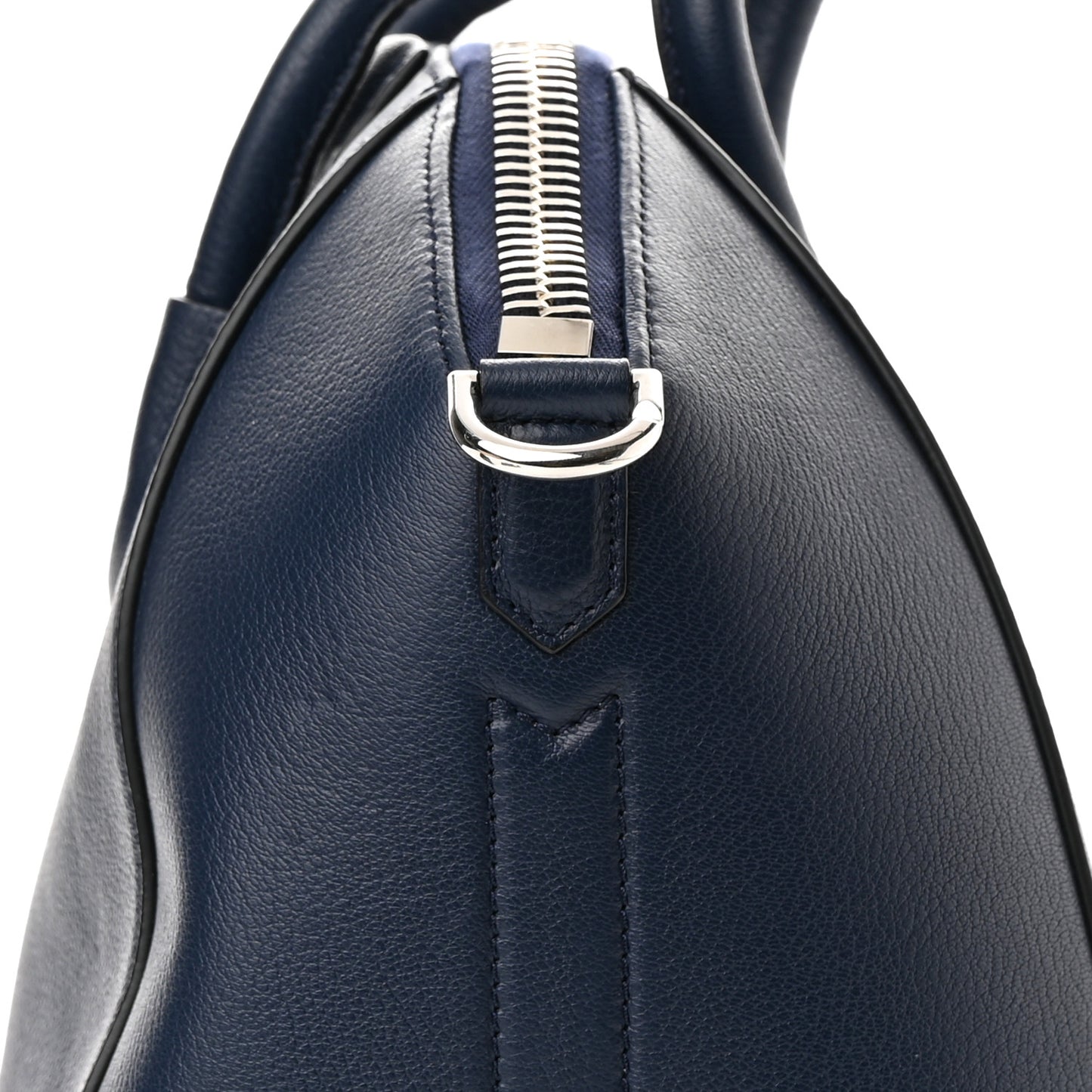 Sugar Goatskin Medium Antigona Navy