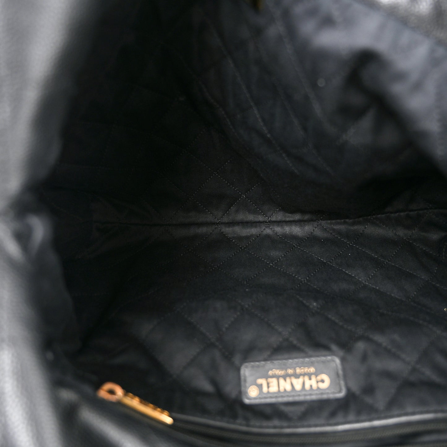 Shiny Caviar Quilted Small Chanel 22 Black