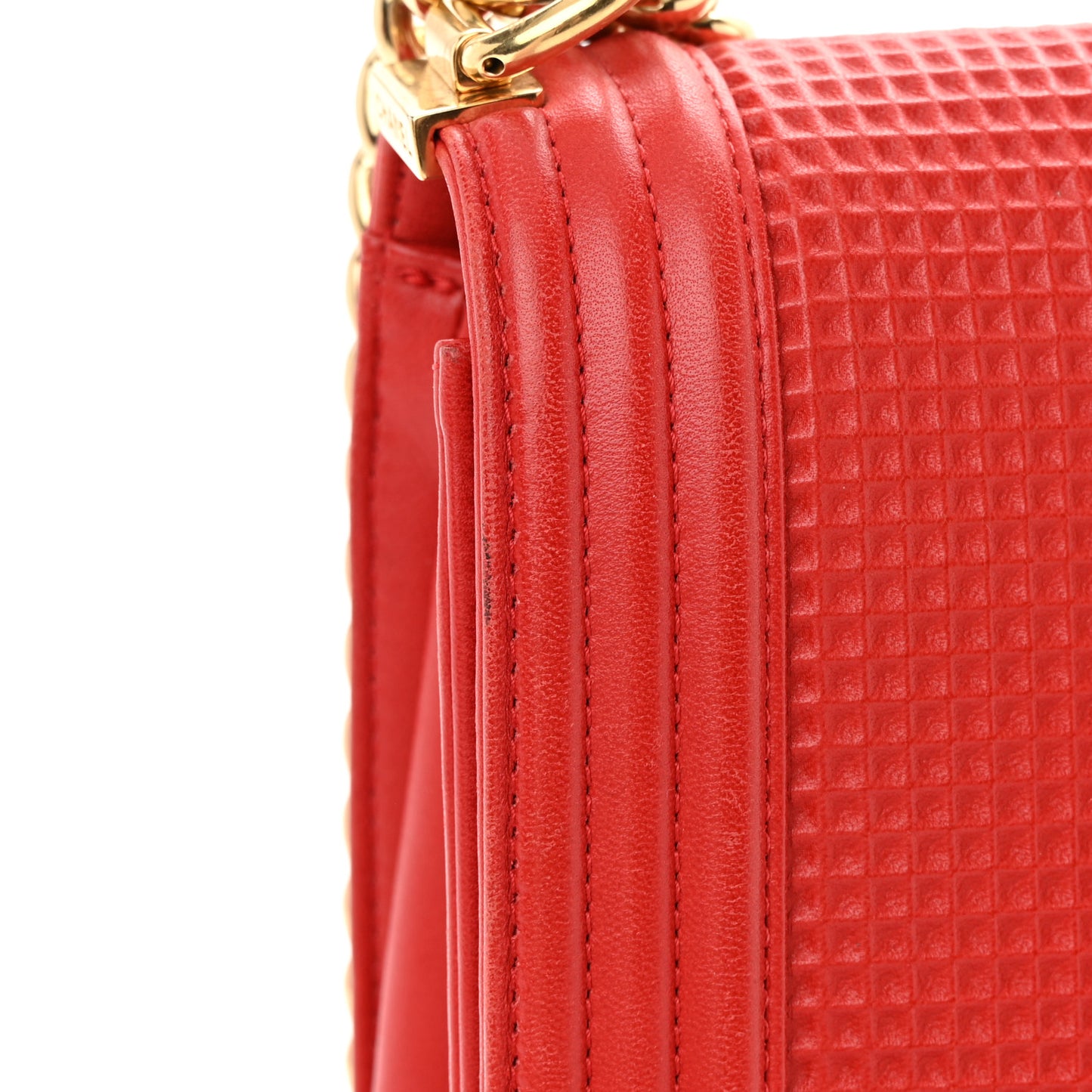 Lambskin Embossed New Medium Boy Cube Flap Red