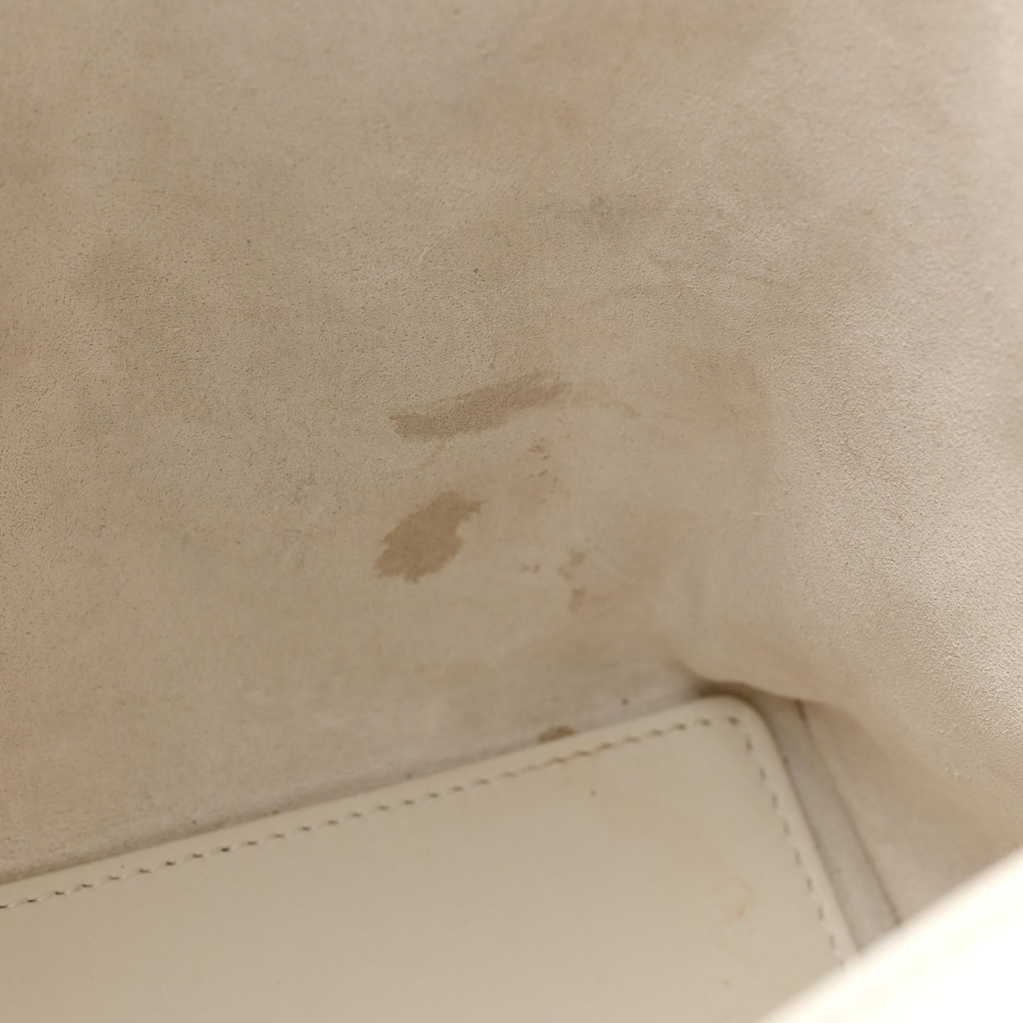 Calfskin Macrocannage Medium Toujours White White