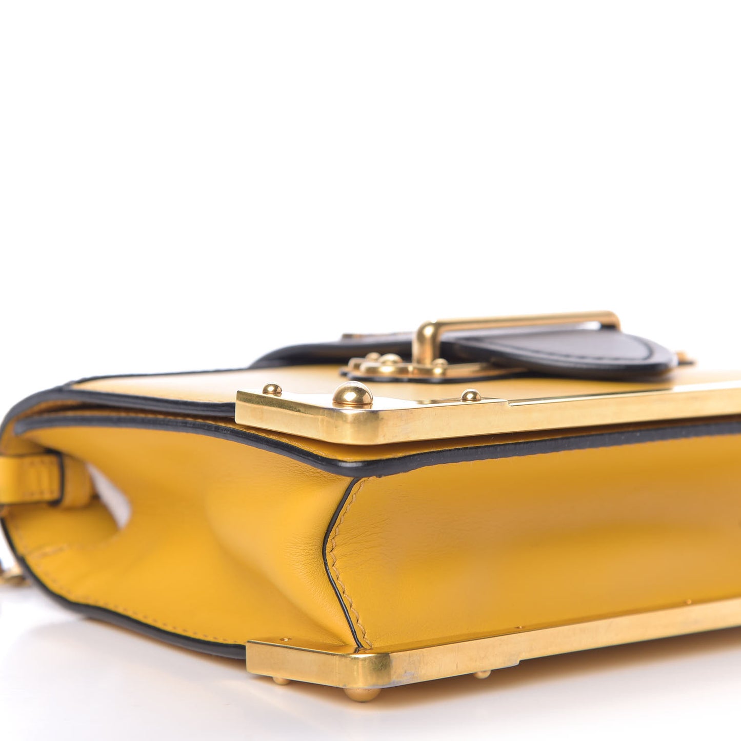 City Calf Saffiano Cahier Bag Soleil Black