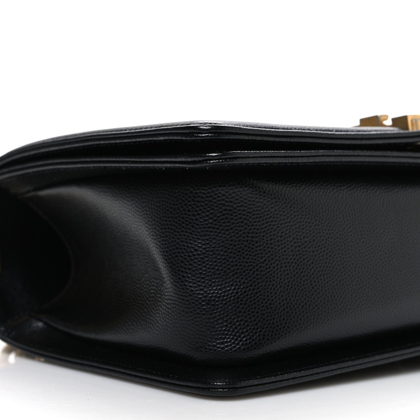 Caviar Quilted Medium Boy Flap Black