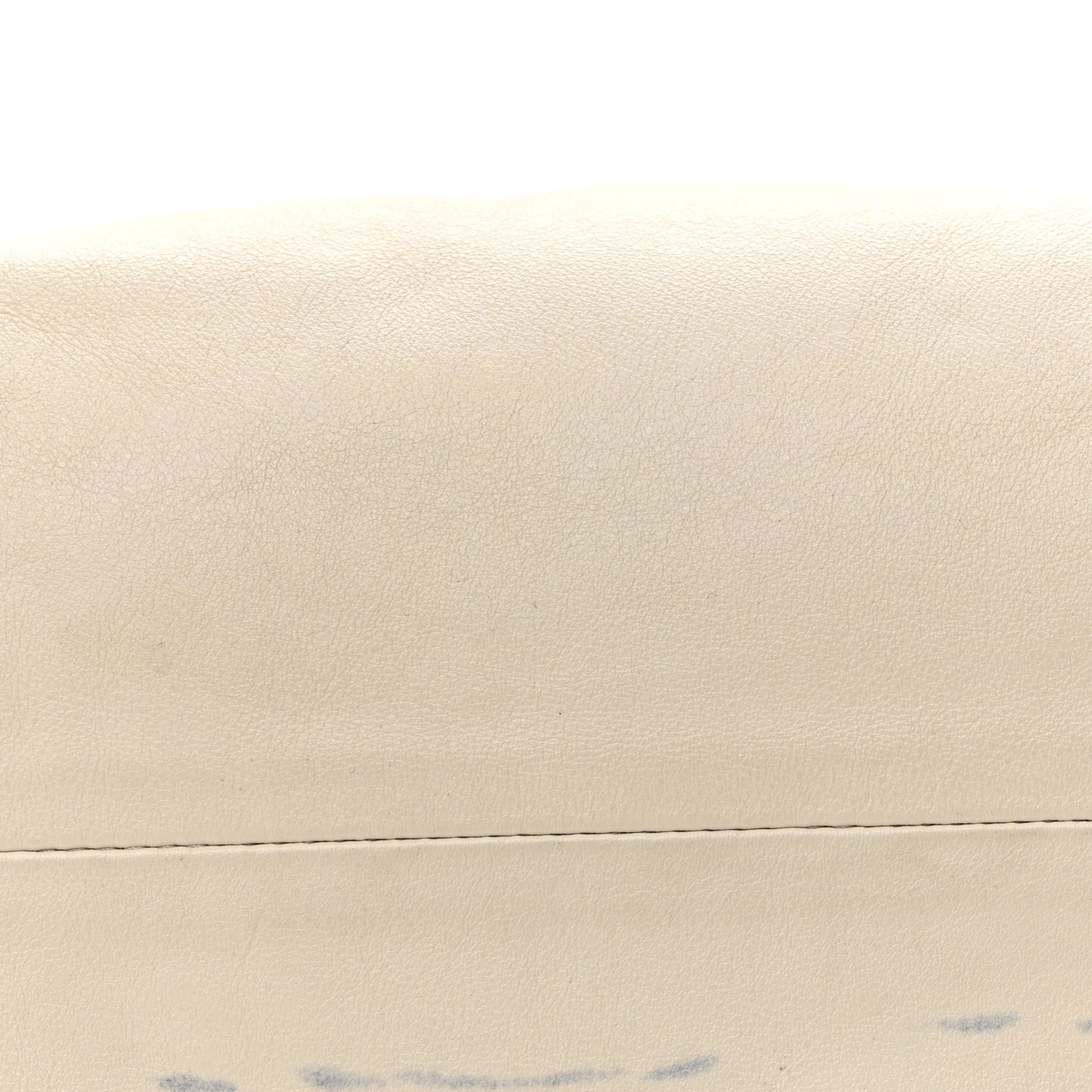 Calfskin The Pouch Chain Plaster
