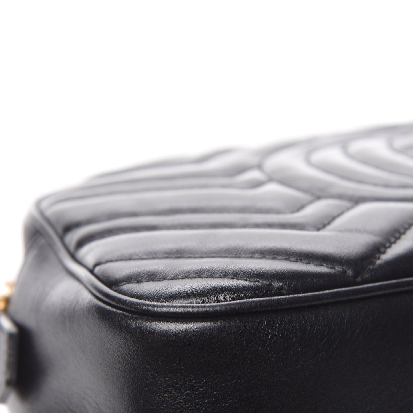 Calfskin Matelasse Small GG Marmont Chain Shoulder Bag Black